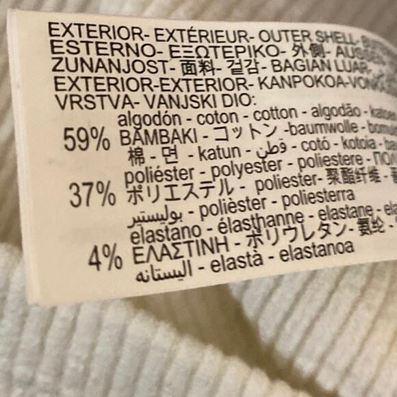 NEW Zara Women's White Ribbed Knit Sleeveless V Neck Tank Sweater Top Size M - Picture 4 of 4